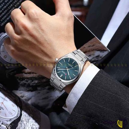 ساعت مچی عقربه ای کوارتز مردانه برند کورن مدل 8439 رنگ آبی نقره ای