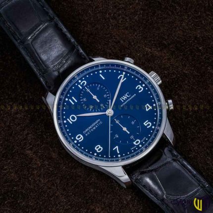 ساعت مچی عقربه ای کرنوگراف برند ‏iwc‏ کد ‏IW371432‎‏ رنگ مشکی نقره ای سرمه ای